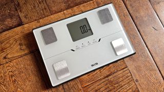 The Best Smart Scales To Track Weight, BMI, Body Fat Percentage And More (14)